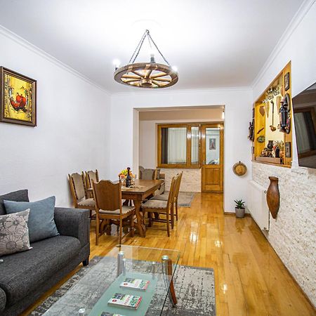 Cozy Apartment On Kostava Tiflis Dış mekan fotoğraf