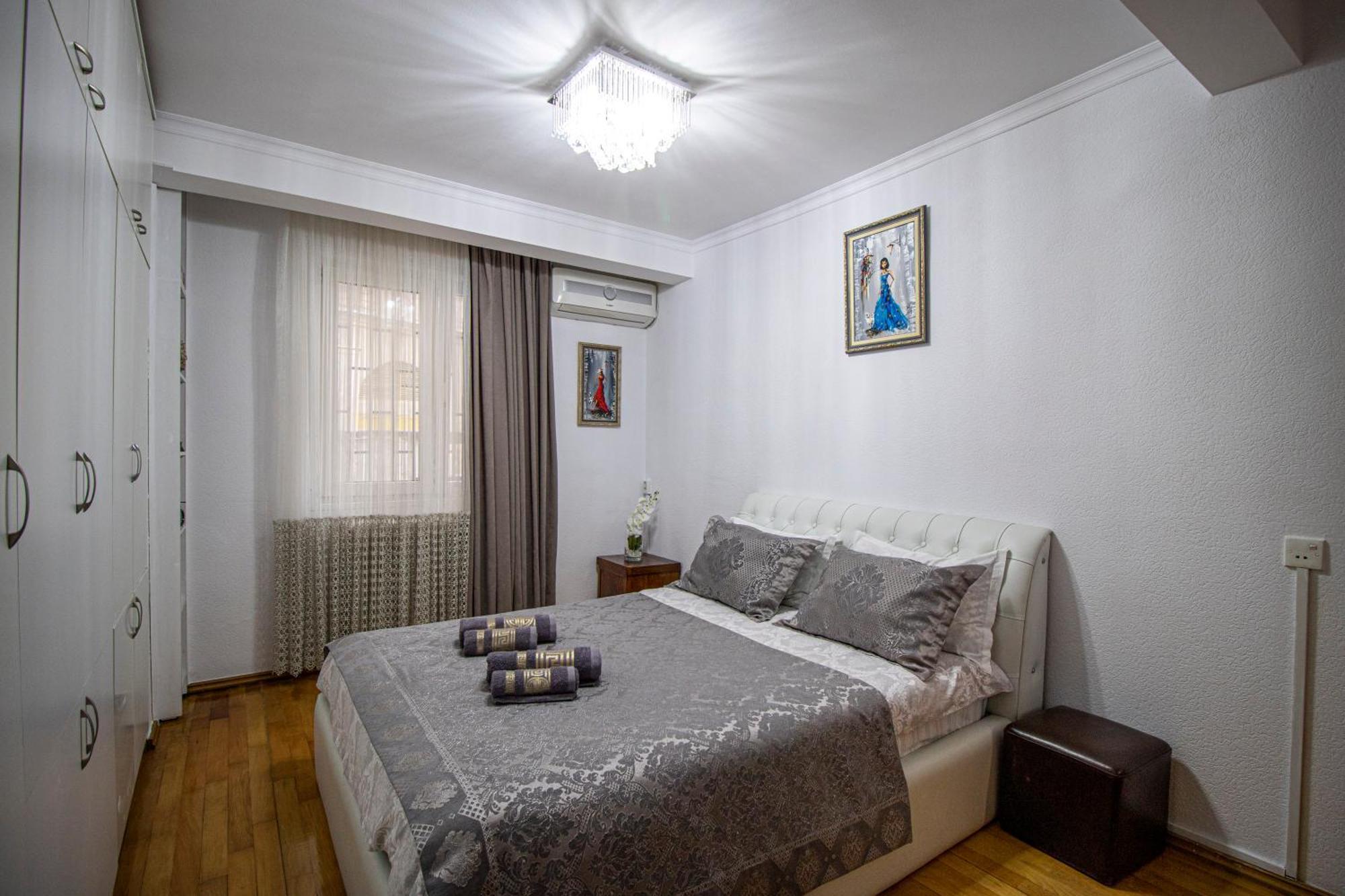 Cozy Apartment On Kostava Tiflis Dış mekan fotoğraf
