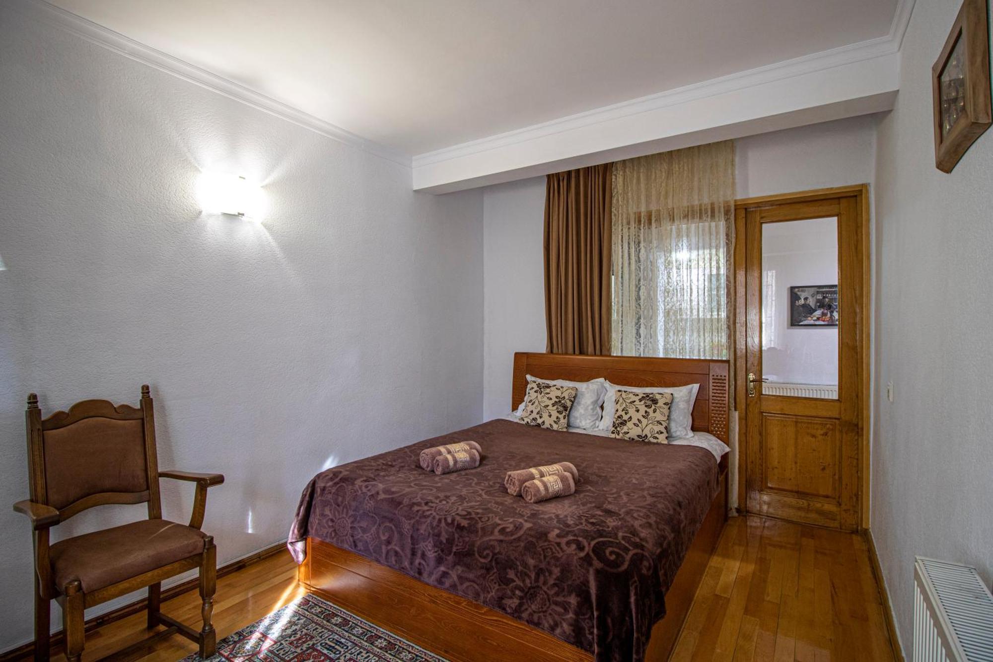Cozy Apartment On Kostava Tiflis Dış mekan fotoğraf