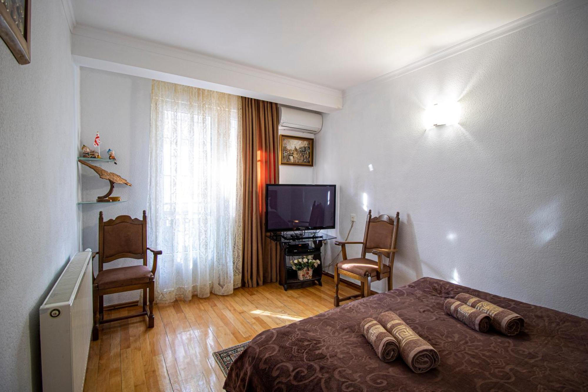 Cozy Apartment On Kostava Tiflis Dış mekan fotoğraf