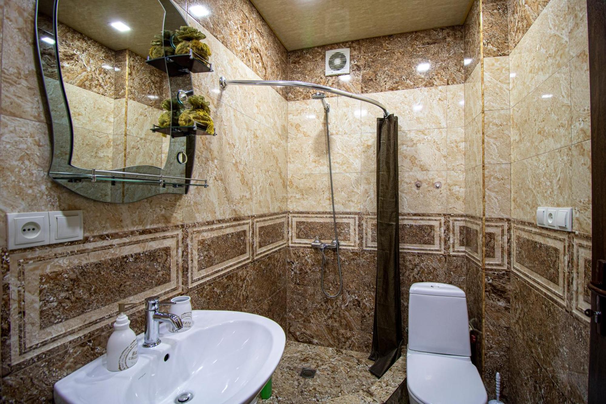 Cozy Apartment On Kostava Tiflis Dış mekan fotoğraf